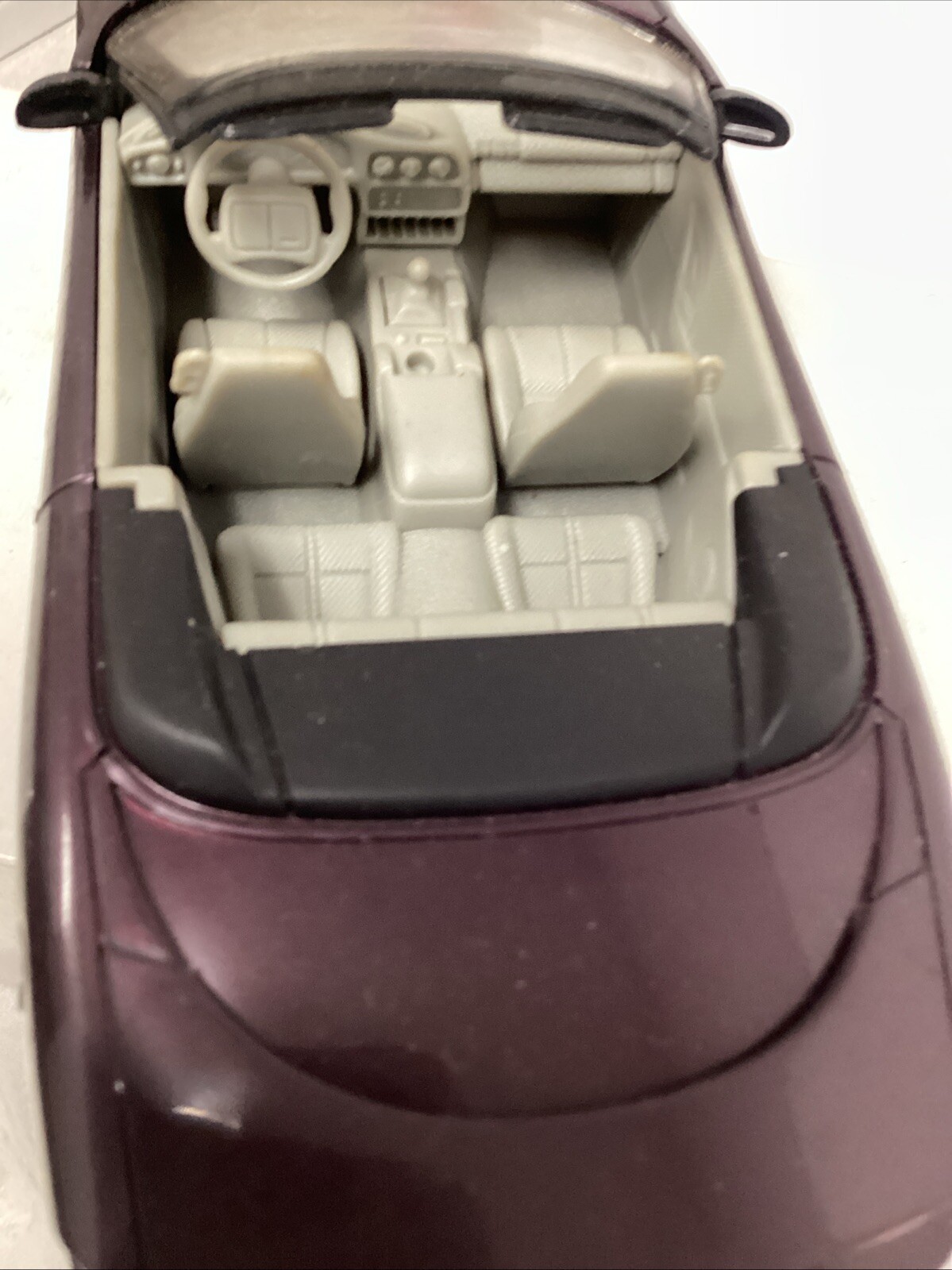 AMT ERTL 1:25 1996 Camaro Convertible Cyclamen Metallic Built Model #8903EO