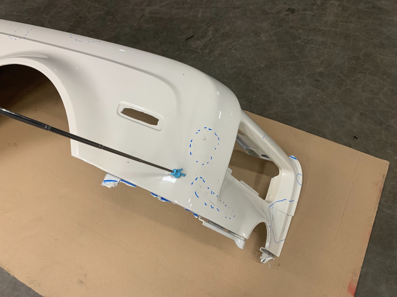 04-11 ROLLS ROYCE PHATOM FRONT RIGHT FENDER PASSENGER SIDE FENDER OEM LOT0001