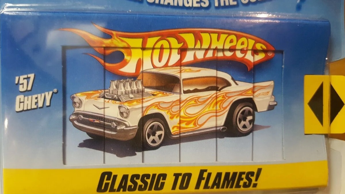 Hot Wheels Water Color Shifters '57 Chevy 1:64 Scale Metal Bottom