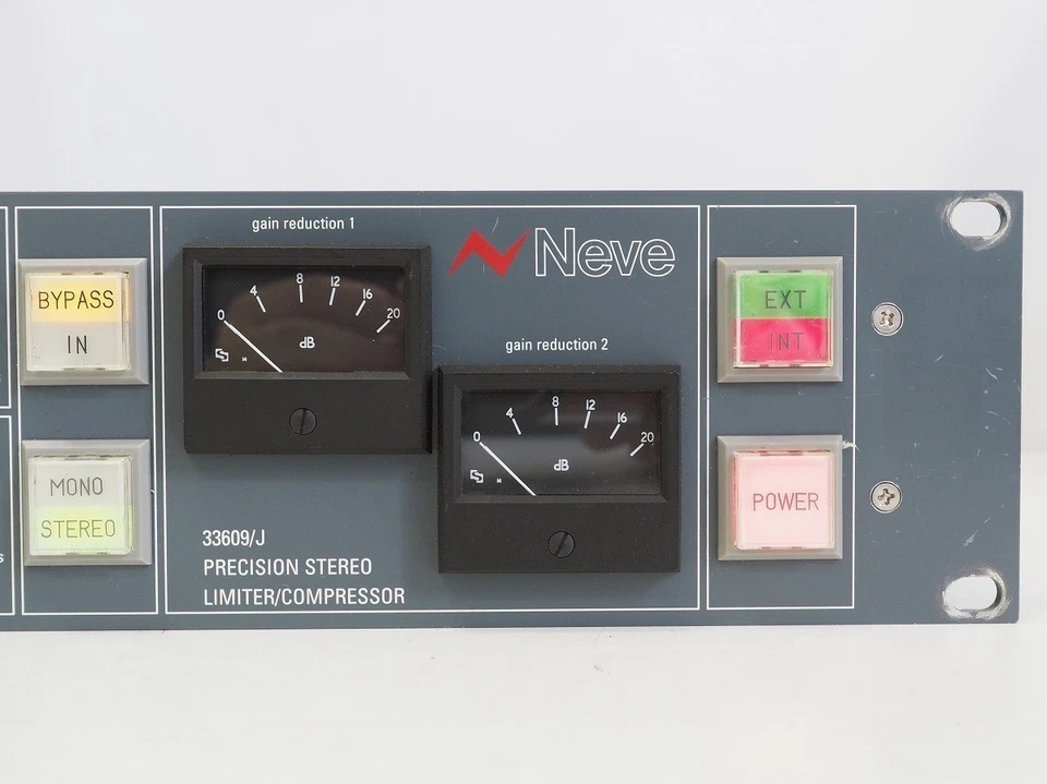 NEVE 33609/J Stereo Compressor/Limiter Working Condition USED From Japan - Image 4 of 4