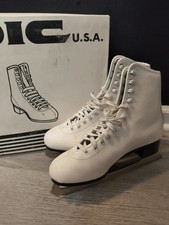 90's Vintage Vic USA Women's Vinyl Lace Up Ice Skates Size 8 Skate Co