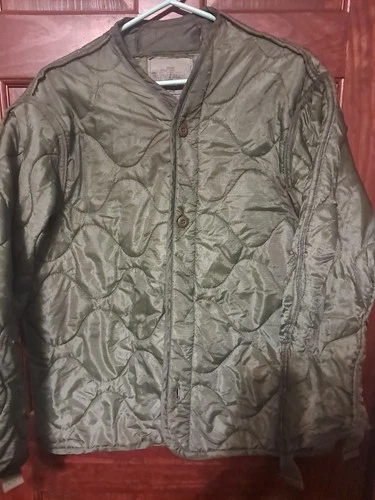 Field Jacket Liner Cold Weather Coat MEDIUM Unicor Military M65 Exc Condition - product listing photo