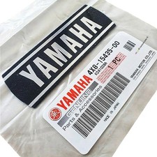 Insignia emblema cubierta motor Yamaha RX115 RXS YT115 OEM Japón 4X8-15435-00
