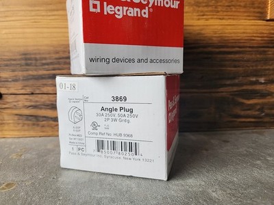 Pass & Seymour Legrand Dual Rated Angle Plug 3869 New In Box    