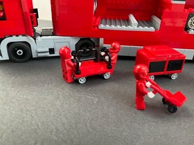 LEGO 2005 Scuderia Ferrari Truck - Set 8654