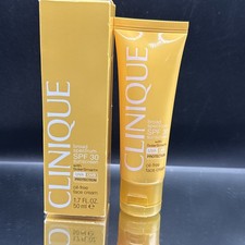 Crema solare Clinique Broad Spectrum SPF 30 Solar Smart+ crema viso senza olio sigillata