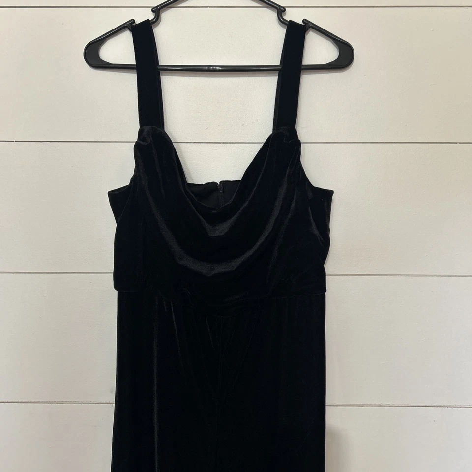 BCBG PARIS женщин Panne бархата комбинезон черный размер M - Изображение 2 из 4