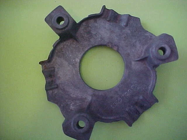 DeSOTO S-14 #1319709 1950 retenedor de anillo de bocina de 3 radios Foto 2 de 4