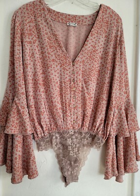Free People Bodysuit She's Ditsy Pink Daisy Bell Sleeve Lace Womens Size XS 