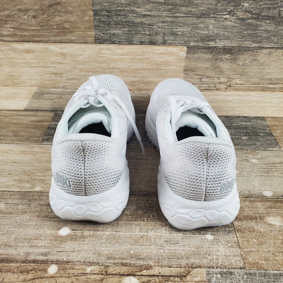 Zapatos para correr New Balance Fresh Foam X 880v 13 para mujer talla 6,5 blancos grises informales Foto 3 de 4