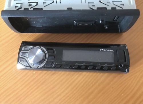 Radio CD/USB Pioneer DEH-1600US - Imagen 5 de 8