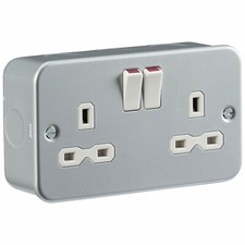 METAL CLAD 13 Amp Double 2 Gang Switched Socket Twin Electrical Wall Plug Socket