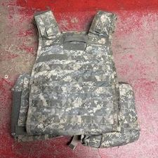 ARMY ACU DIGATAL CAM BODY ARMOR PLATE CARRIER MADE W/KEVLAR INSERTS LARGE LOT 2