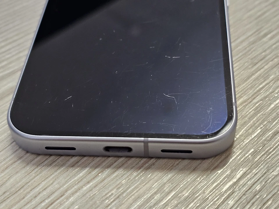 Google Pixel 10 · 256GB, photo 4 of 5