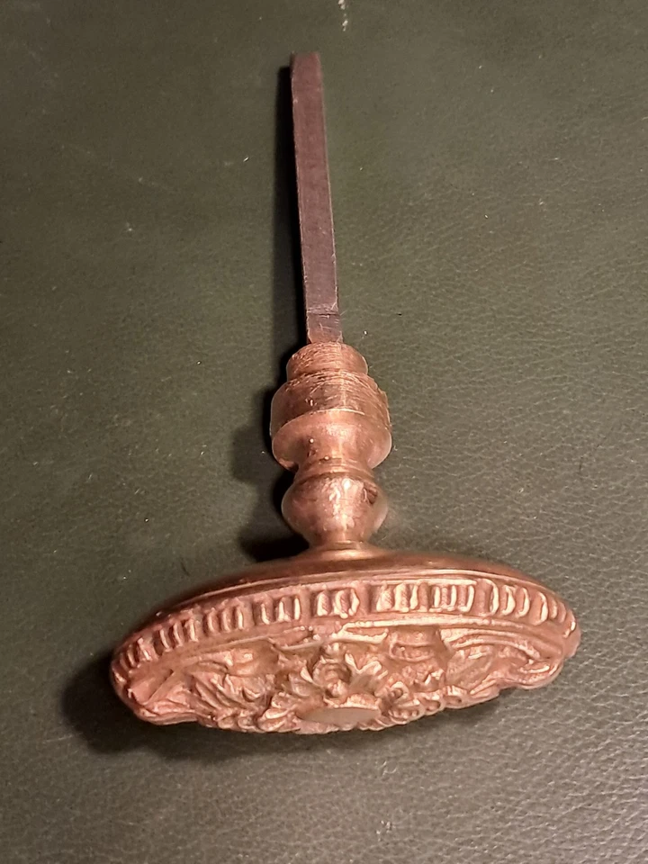 ▨6X6mm,ancien Bouton de porte en bronze ciselé,Poignée style Renaissance, XIX - Photo 3/4