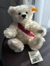 Steiff Teddy Bear Club Event USA 2003 Red Sash White Mohair 667343