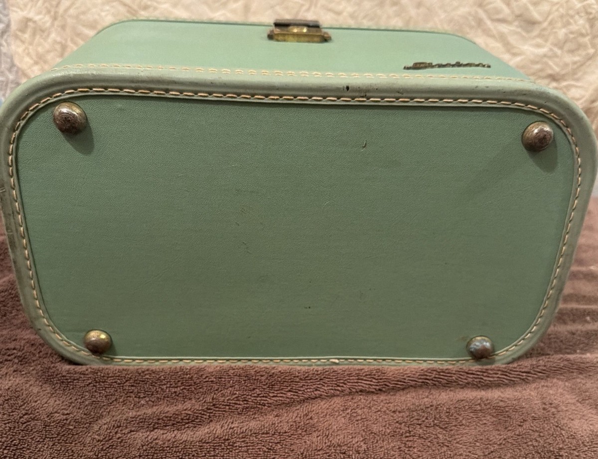 Vintage 1950s Baltimore Green 14” Starline Hardside Train Cosmetic 