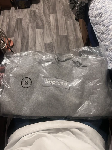 Logo Supreme Box FW24 gris bruyère Taille : PETIT
