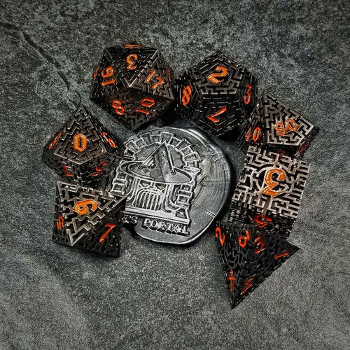 Sage's Labyrinths - Black Weave Red Ink Hollow Metal Polyhedral Dice Set DnD - Picture 7 of 8