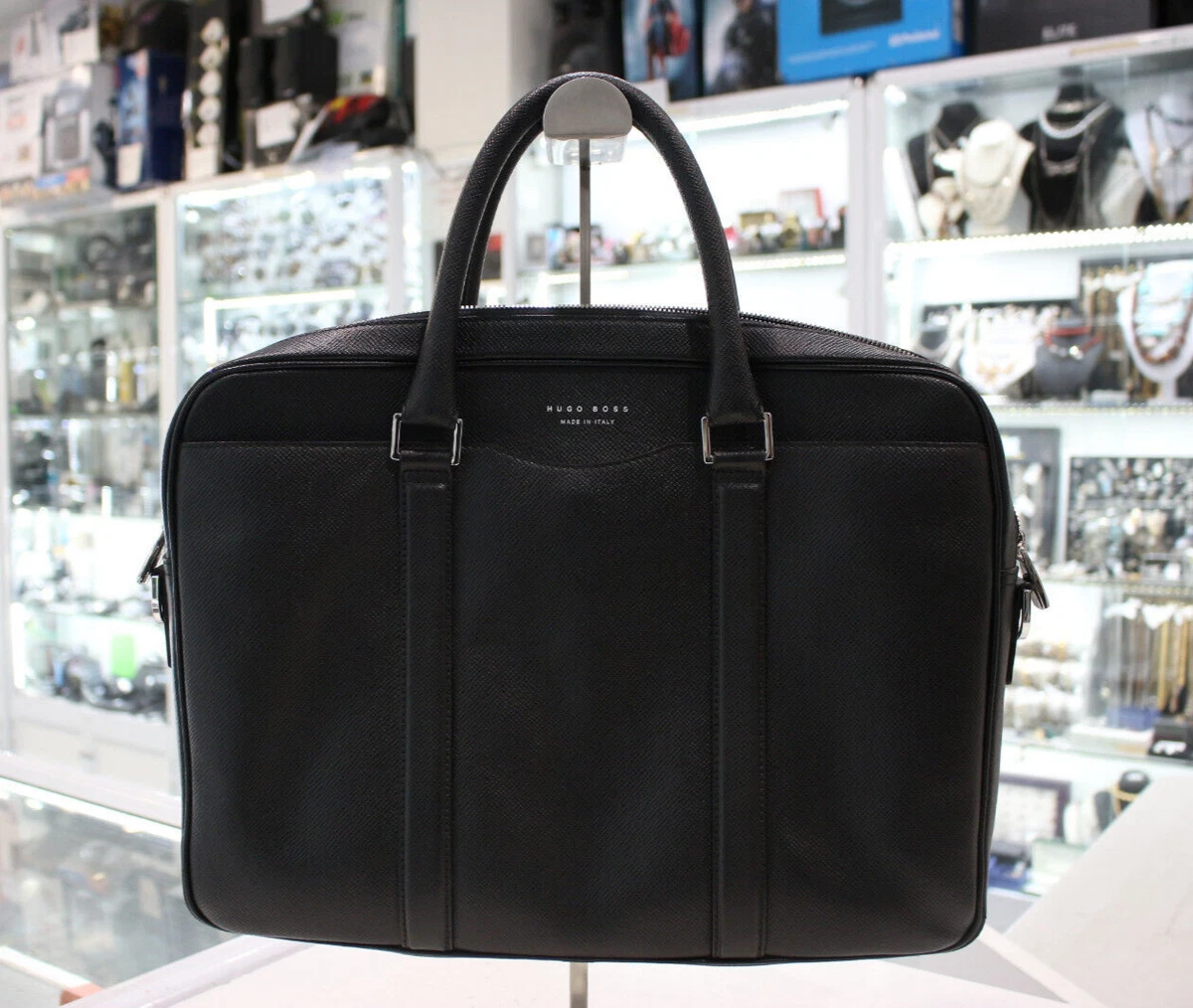 Hugo boss signature embossed clearance leather single zip briefcase