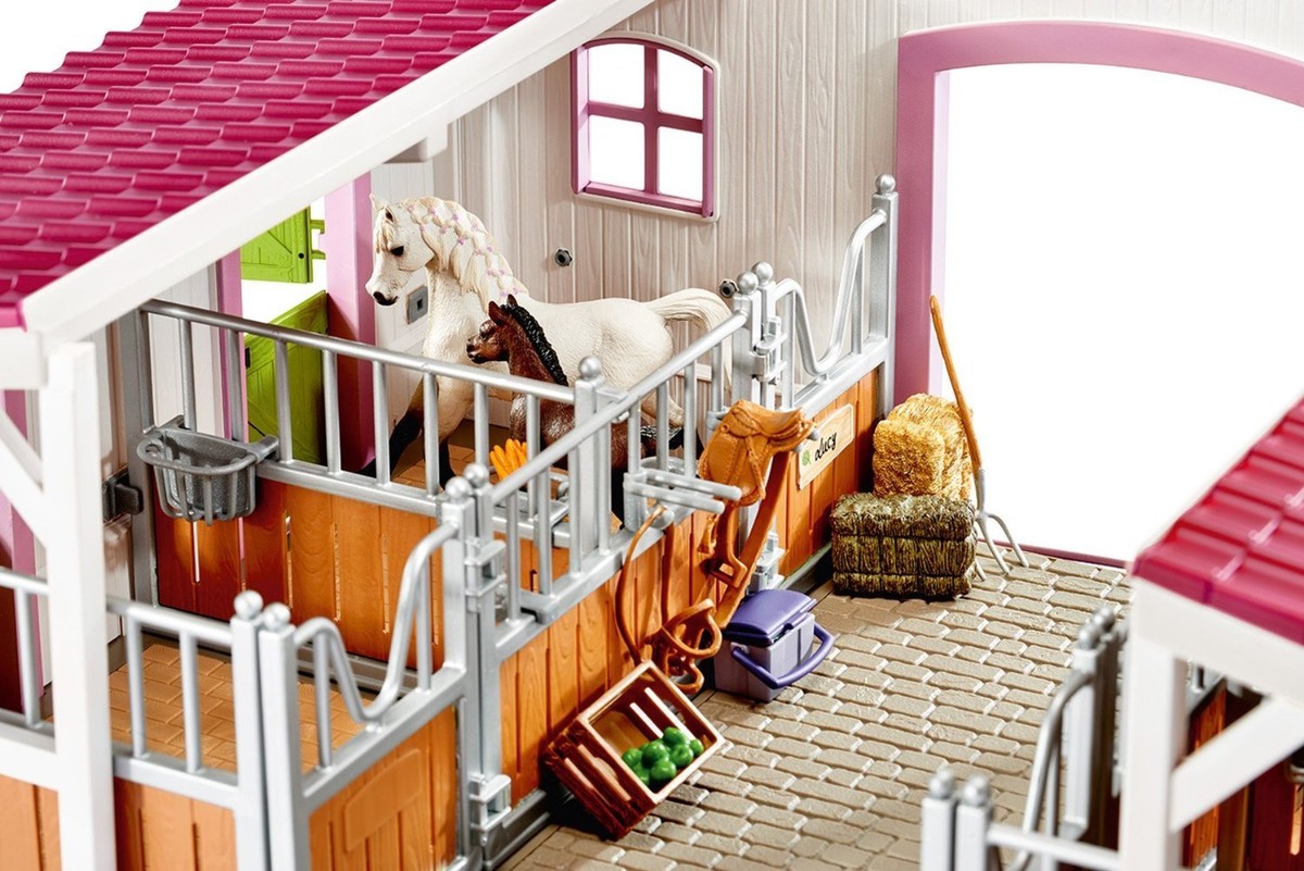 Schleich Horse Club Stable Riding Centre with Horses and
