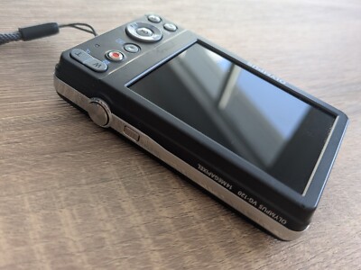 Olympus V Series VG-120 14.0MP Digital Camera - Black for