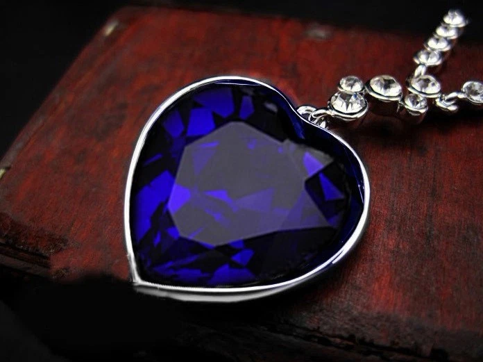 Titanic Halskette Herz des Ozeans Kette + Anhänger mit Kristall Collier Strass A - Bild 3 von 4