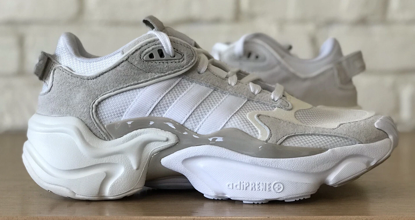 Scarpe sneakers Adidas Magmur Runner bianco sporco stile Yeezy donna taglia 9 5 NUOVE