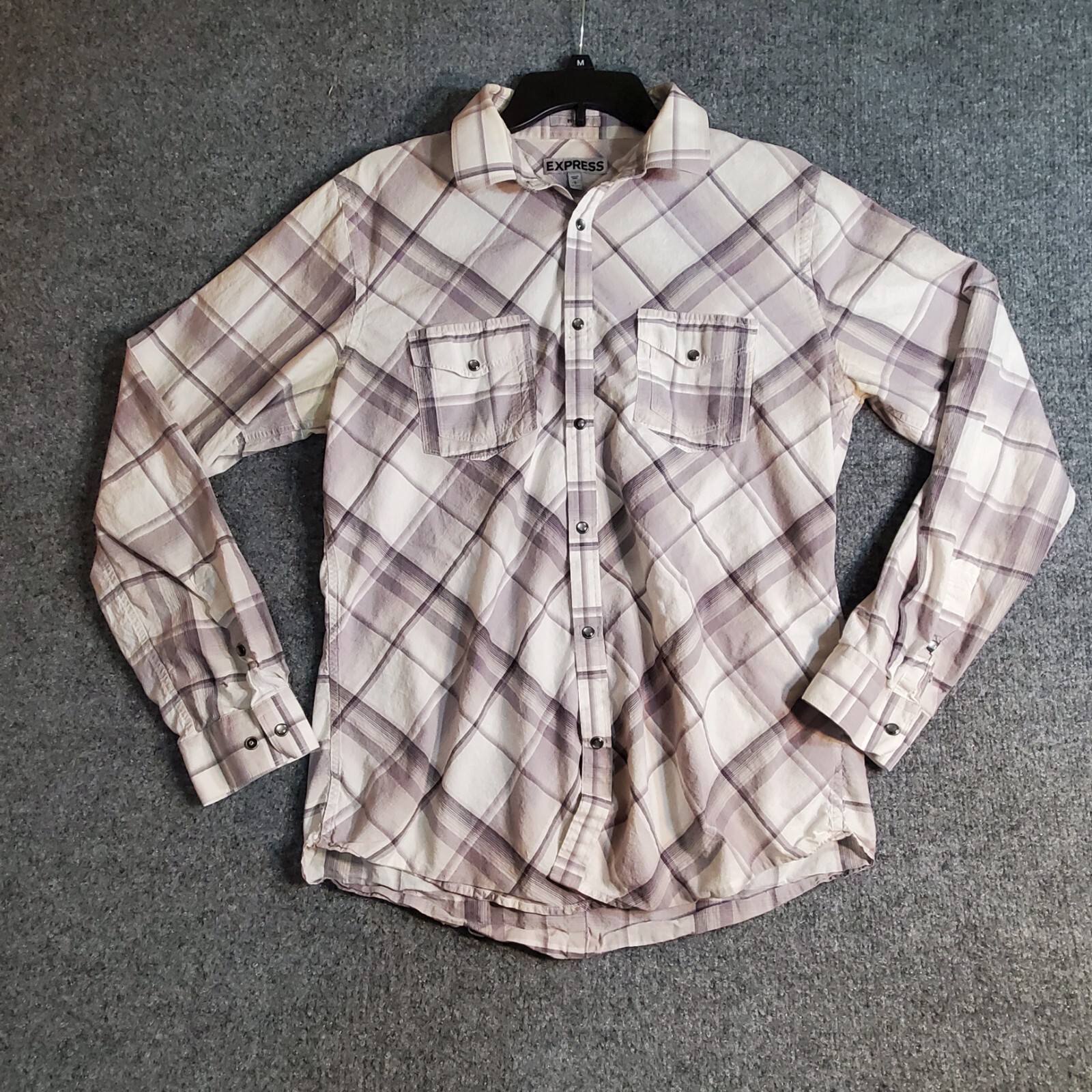 Large Express Fitted Snap Button Western Plaid Lo… - image 1