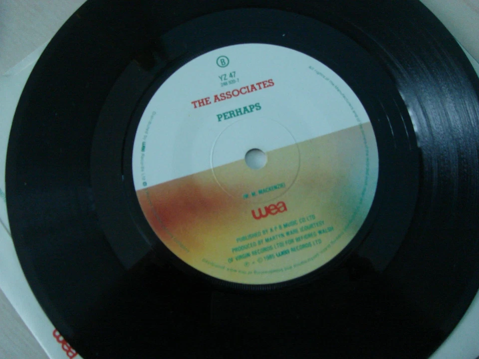 a5-THE ASSOCIATES-TAKE ME TO THE GIRL-UK 7" SINGLE-1982-NM-Electronic Synth-pop - Image 4 of 4