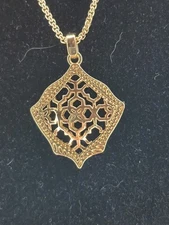 NWT Kendra Scott Kacey Filigree Long Pendant Necklace