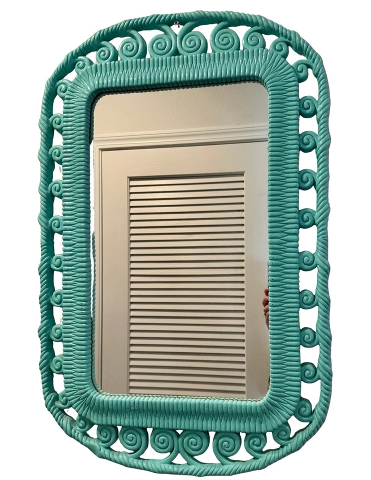 Espejo de pared vintage MCM Burwood imitación ratán mimbre verde azulado plástico duro años 60 Foto 2 de 4