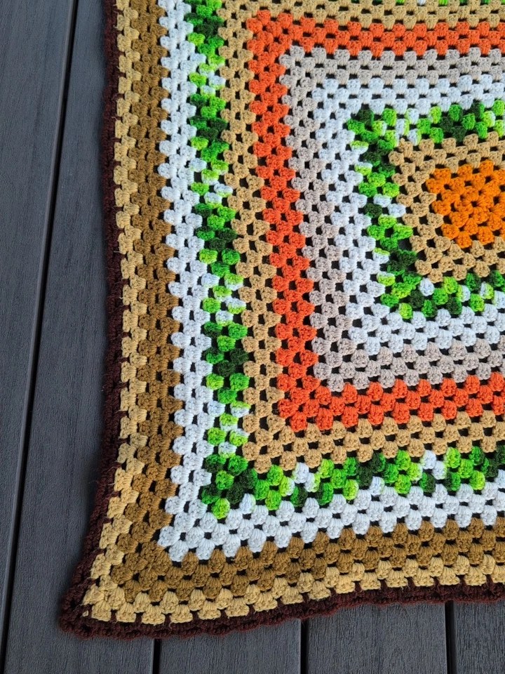 Tiro de vuelta afgano cuadrado multicolor vintage hecho a mano en EE. UU. Foto 2 de 4