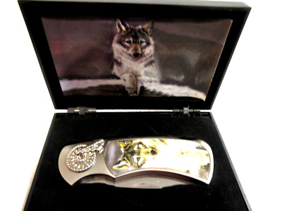 Maxam Commemorative Collector Wolf Knife in Plastic Case