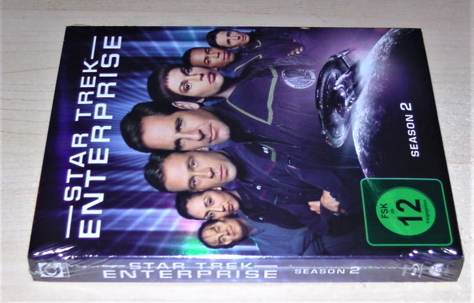 Star Trek Enterprise Season 2 Limited Collectors Edition Blu Ray in Box New - Image 4 of 4