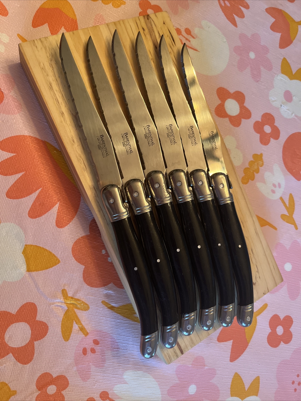 Set of 6 Barenthal L’Artet La Table France Bee Handle Steak Knives In