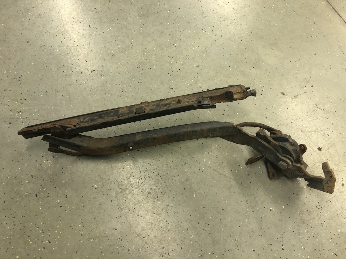 1971-75 Chevy Impala Caprice Convertible Top Driver Bracket, Rail 