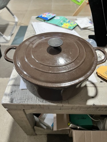 Rare! Vtg Le Creuset France “E” 4.5 Qt Cast Iron Brown Enameled Dutch Oven Pot