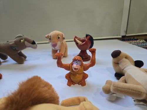 Lot of 11 Lion King Assorted 3"Plush (8) and Plastic Characters - Picture 5 of 12