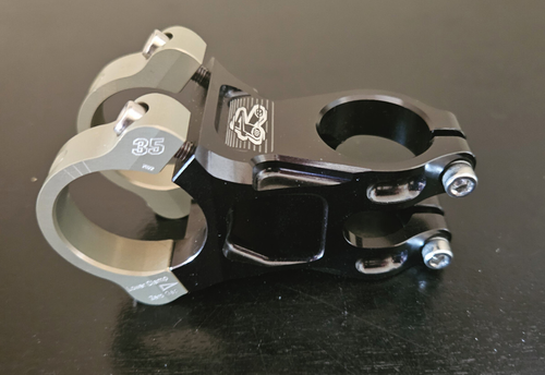 Renthal Apex 35mm Stem Clamp: Length: 60mm +/-6 Deg Black/Gold