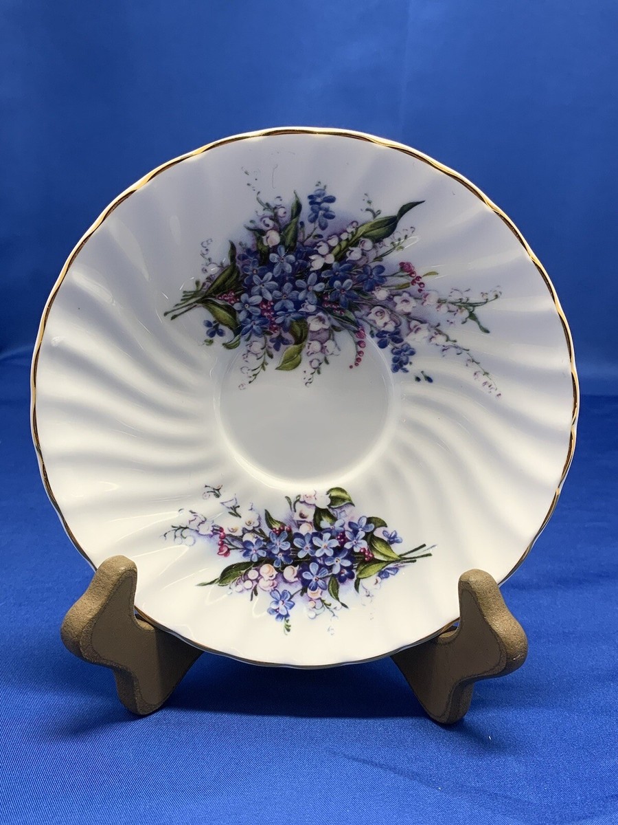 HEIRLOOM FINE BONE CHINA MADE IN ENGLAND TEA-CUP & SAUCER BLUE