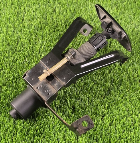 Lexus SC430 2002-2010 Headlamps Washers actuator Left and Right 85208-24010 OEM - Picture 15 of 15
