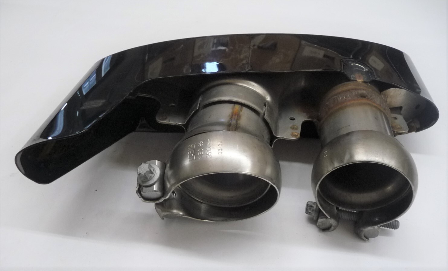 2020-2023 Bentley Bentayga 2nd Gen Rear Left & Right Exhaust Black Chrome Tip OE