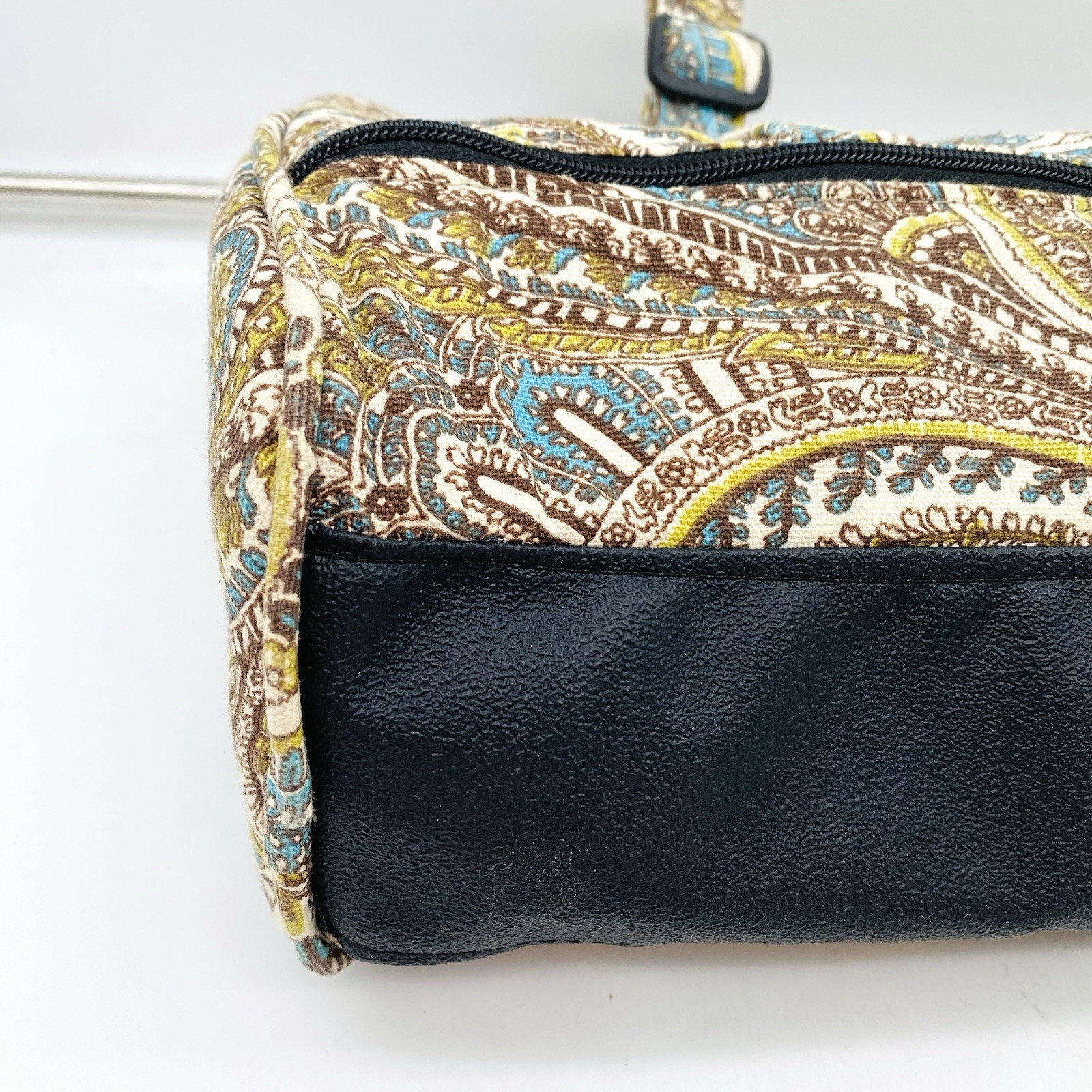 O2Totes Fashionable Portable Oxygen Tank Purse Tote Carrier Paisley