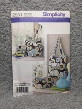Simplicity Pattern Number 2551 Quilted Tote Bags