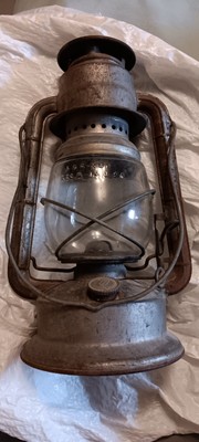 DIETZ RARE OLD VINTAGE Little Wizard NY-US Rustic Kerosene Lantern Collectible 
