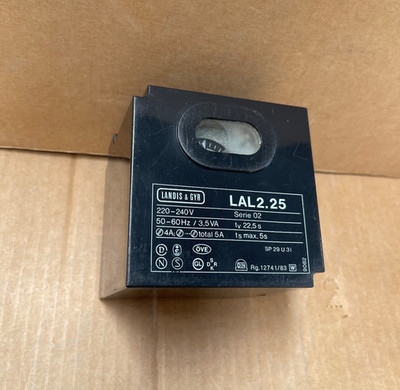 Landis & Gyr   LAL2.25   Oil Burner Control Unit 220-240 V 50/60 Hz