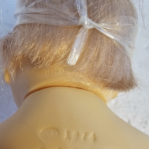 1980's Ideal Thumbelina 7" Baby Doll Rare with original Box - Picture 19 of 21