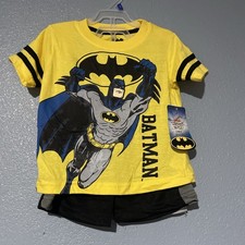 DC Comics Batman Size 2 T Boys 3 Piece Shirt  Shorts Set