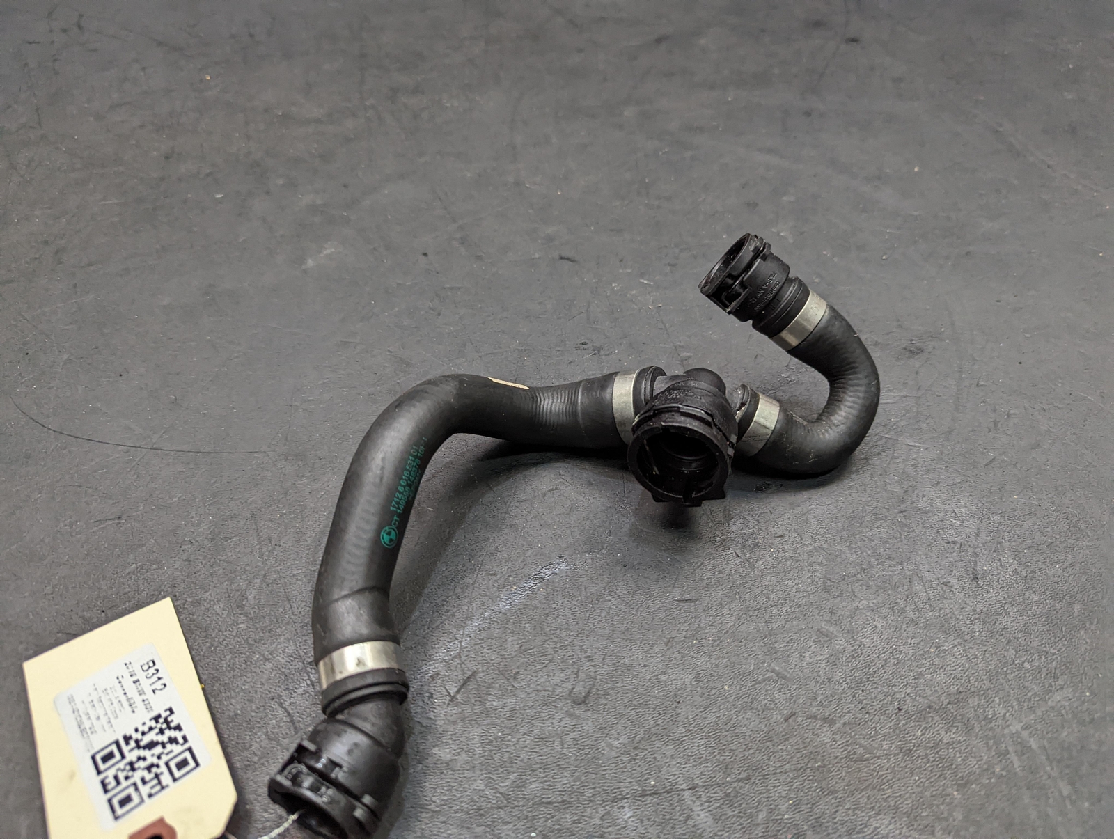 Radiator Coolant Reservoir Hose 2018 BMW 430i 17128616531 2017 2019